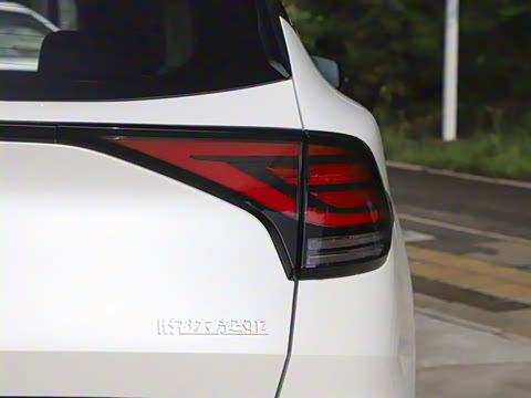 2025�� 2.0T ����������