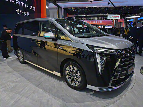 2025�� Ǭ��ϵ�� Ultra ͷ�Ȳ�