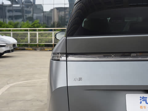 2025�� 650������ Max