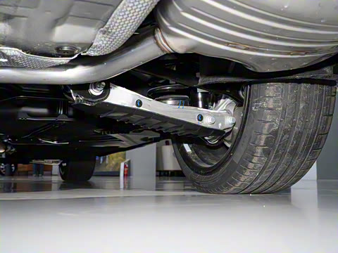 2025�� 200���������� 40 TFSI ����������