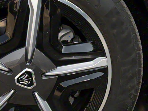 2025�� 2.0T ��Ӱ