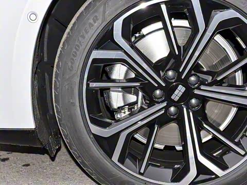 2025�� 700km Զ���Ǽݰ�