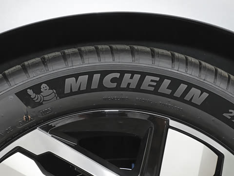 2025�� Ultra ������