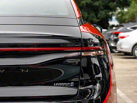 2023�� 2.4T SportCross HEV���������