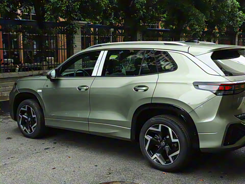 2025�� ̽��L 330TSI ������ӢCity��