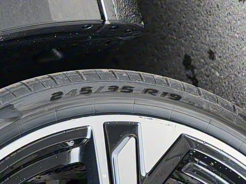 2025�� 200���������� 40 TFSI ���������� B&O ��ҹ��