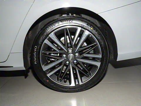 2025�� 2.0T DCT��