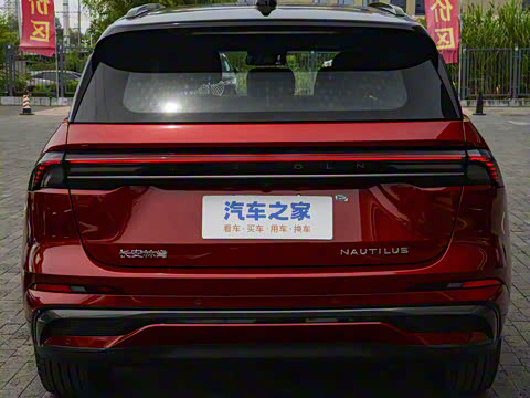 2025�� 2.0T ������������˹��