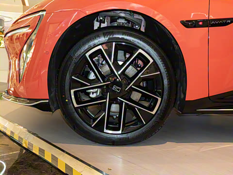 2025�� Max���̰�