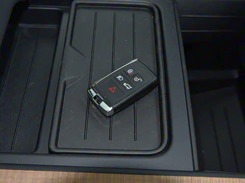 2023�� 110 3.0T P400 X-DYNAMIC HSE