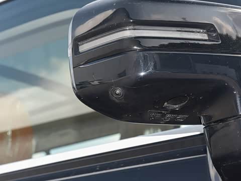 2025�� 2.0T 4WD Pro