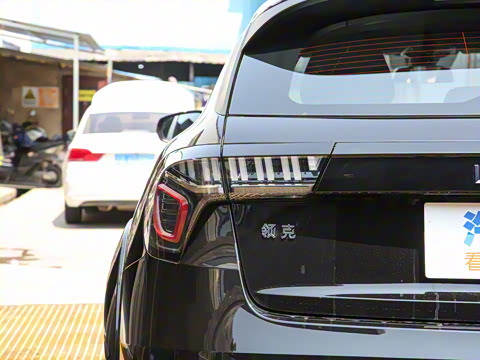 2022�� 2.0TD Plus