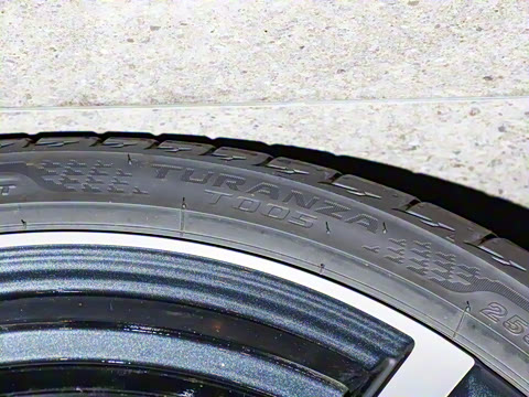 2025�� 55 TFSI quattro ������