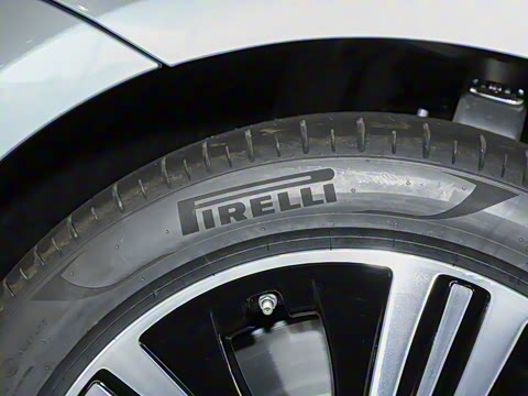 2025�� 500 4MATIC �ȷ��