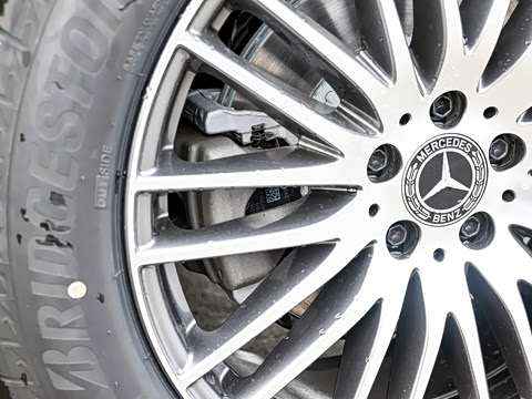 2025�� �Ŀ� GLC 300 L 4MATIC ������ 5��