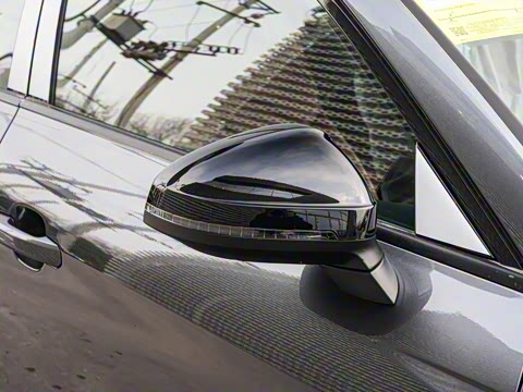 2025�� 200���������� 40 TFSI ���������� B&O ��ҹ��