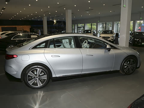 2025�� 500 4MATIC ������