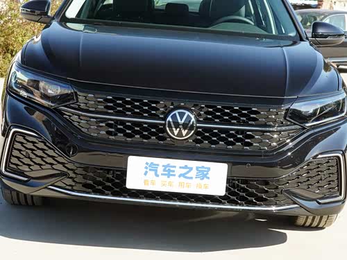 【图】帕萨特 2024款 330tsi 星空精英版报价_图片_大众_汽车之家