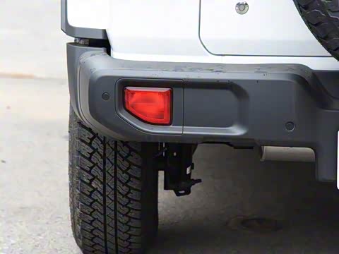 2018�� 2.0T Sahara ���Ű�