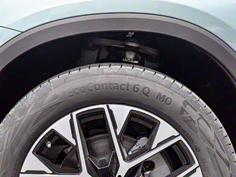 2025�� �Ŀ� GLC 260 L 4MATIC ������