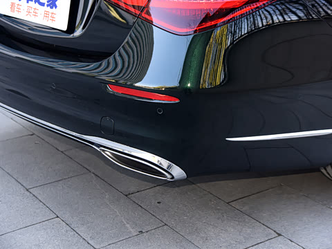 2022�� �Ŀ� S 400 L ������