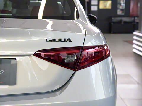 2020�� 2.0T 280HP ������