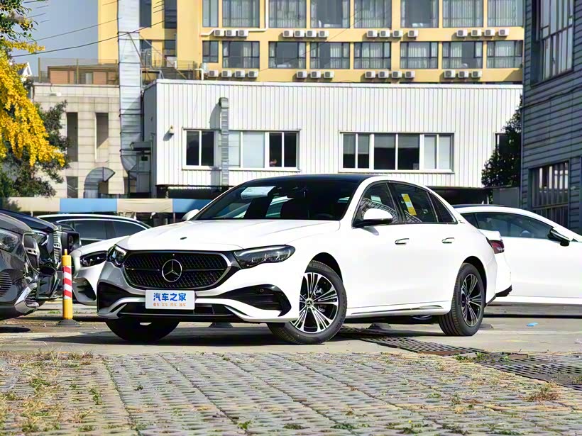 奔驰e级目前欢迎试乘试驾让利促销中