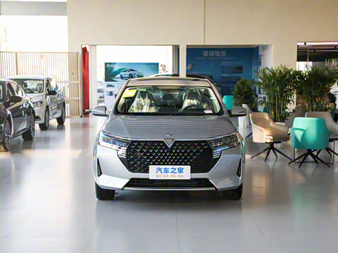 2023�� PLUS 1.6L XV CVT�����