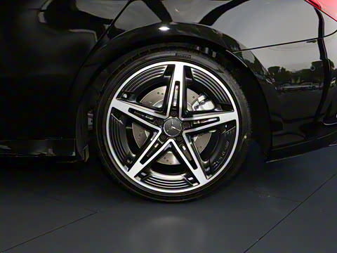 2025�� �Ŀ� AMG A 35 L 4MATIC