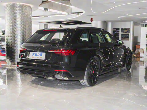 2024��  RS4 Avant �����