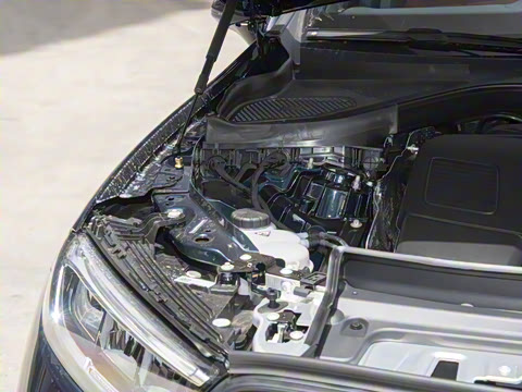 2025�� �Ŀ� GLC 260 L 4MATIC ������