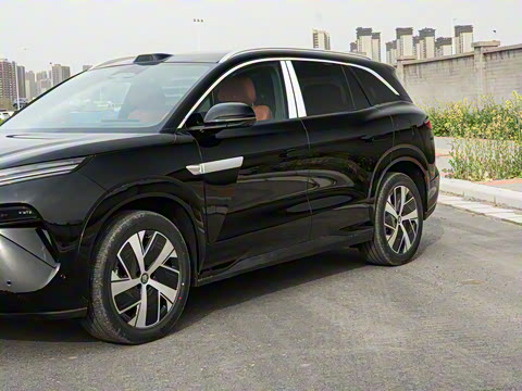 2025�� DM 215KM�����״��콢��