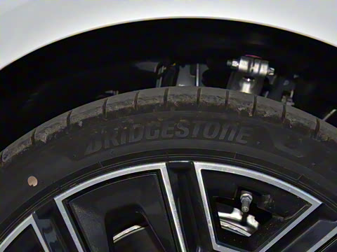 2025 xDrive 50L M˶װ