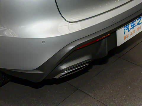 2025�� Macan 2.0T ���ΰ�