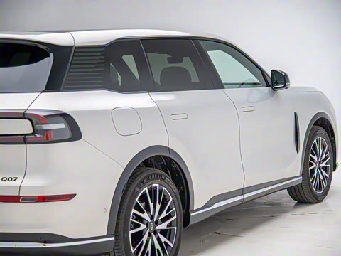 2025�� 215�콢PLUS