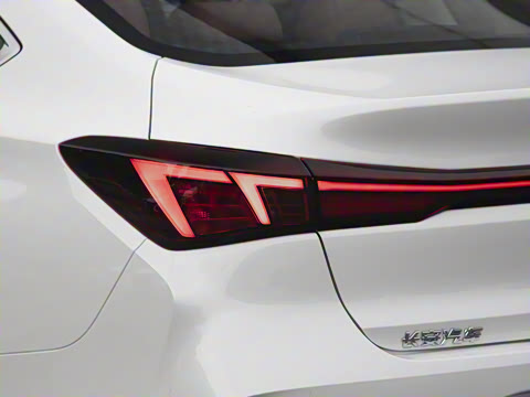 2025�� PLUS 1.4T ˫��ϸ��ܰ�