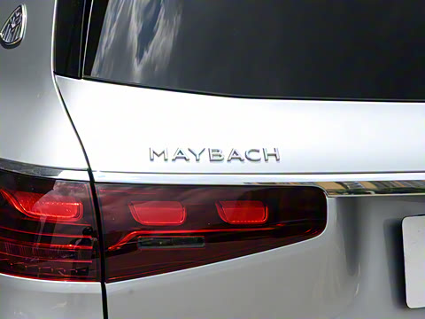 2025�� GLS 480 4MATIC