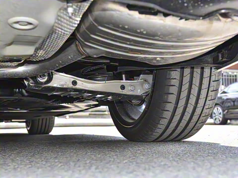 2025�� 200���������� 45 TFSI quattro ��ѡ������