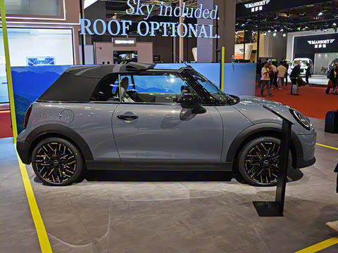2025�� 2.0T COOPER S CABRIO �����ǳ��޶���ɫ