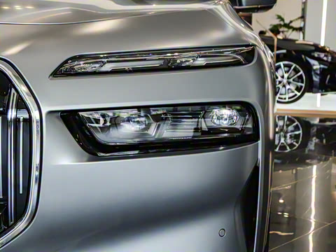 2023�� 740Li ������ ������װ