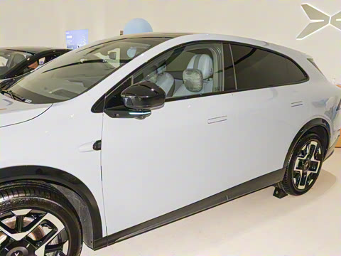 2025�� 702 �������� Max