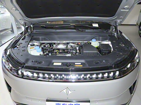 2025�� 210Ultra���Ȱ� 5��