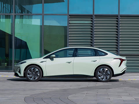 2025�� 750��ѡ��