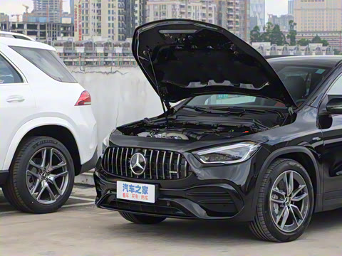 2022�� AMG GLA 35 4MATIC