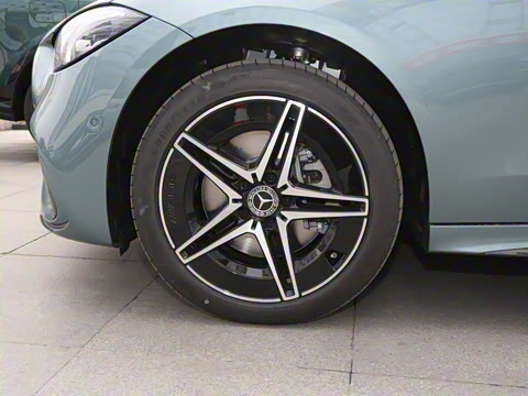 2025�� �Ŀ� C 260 L �ҹ�˶���