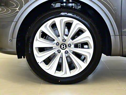 2026�� 4.0T V8 ������ŶȰ�