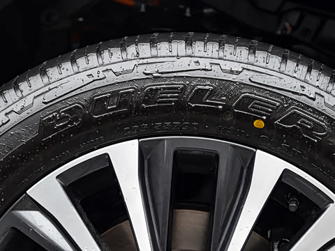 2025�� 700h ��;��