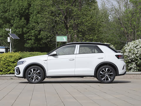 2025�� �Ŀ� 300TSI DSG���������