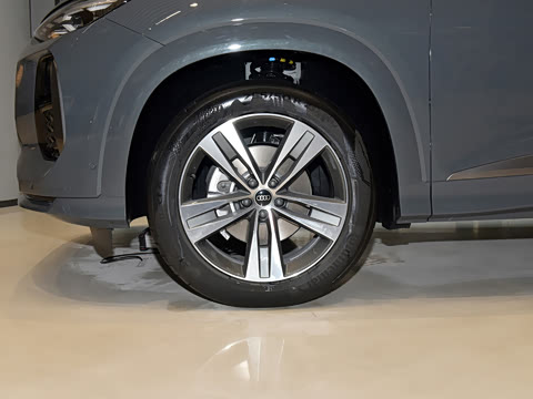 2023�� 50 TFSI quattro ������ ������װ