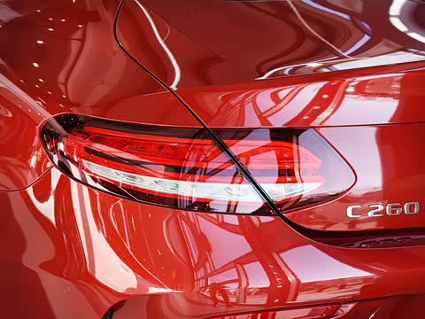 2020�� C 260 4MATIC ���ܳ�